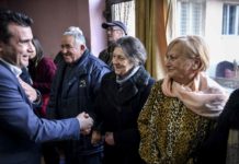 Заев со пензионерите од Тетово: Просечната пензија ја зголемивме за над 1.700 денари