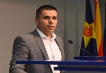 Николовски: За неколку дена власт ги потсетија граѓаните на тоа дека се истите и непроменети груевистички кадри