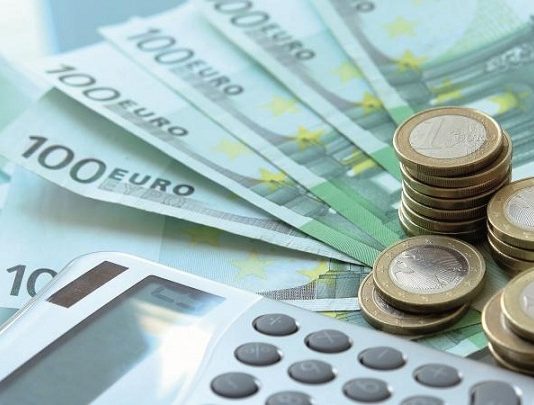 Владата го усвои Предлог-законот за финансиска поддршка за исплата на плати за октомври, ноември и декември