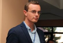 Издуваните балони на ДПМНЕ