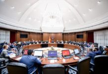 За сите приватни фирми погодени од кризата владата ќе помогне со исплата на една нето минимална плата по вработен за април и мај