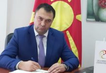 Цветанов за ДПМНЕ: Можеби после толку “халкидики” афери, да не им влегоа африканците во умот и потајно да си ги посакуваат?
