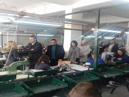Граѓаните до Јанушев и Митовска: Тие исти работнички кои ги посетивте во Кр.Паланка, во ваше време земаа 9.000 а сега добиваат минимум 14.500 денари плата