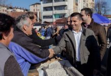 (ФОТО) Вака функционерите на СДСМ беа пречекани од земјоделците во Струмица!