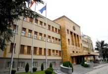 Работниците утре ќе го блокираат Собранието