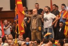 Трајаноски со ХИТ листа: Како се препознаваат лажни патриот(к)и?