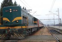 (ФОТО) На железничка станица Велес – стасаа африканците