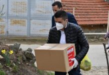 Николовски: Доделивме 200 пакети со храна на Кризниот штаб во Крива Паланка