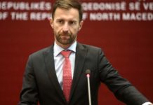 Илија Димовски уште не седнат во фотелја, преку твитер статус, најавува проблеми со новинарите?