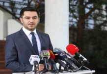 Бектеши: Забранет извозот на огревно дрво, пелети и пченица и брашно, укината царината за увоз на масло за јадење до крајот на годината