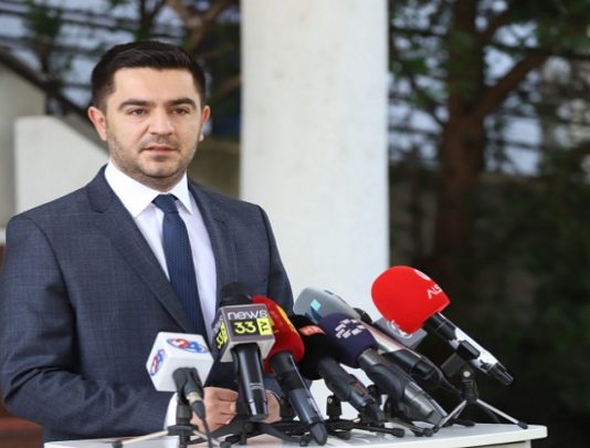 Бектеши: Ако нема интерес од сериозни компании државата преку ЕСМ ќе ја преземе обврската за снабдување со топлинска енергија