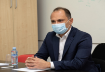 Филипче прв ги седна на маса специјализантите, прв понуди плата, здравствено осигурување, а од неодамна и платени дежурства