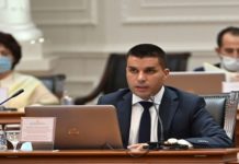 Николовски: Усвоен е ребалансот на Буџетот за 2020, издвојуваме 470 милиони евра за реализација на четвртиот пакет антикризни мерки