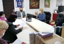 Донирани 33 таблети за учениците од основните училишта во Крива Паланка