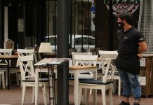 Промена на ковид протоколите: Не се ограничува бројот на гости на една маса