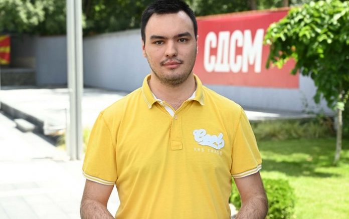васев