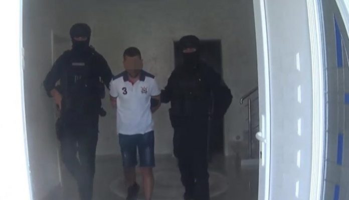 policija