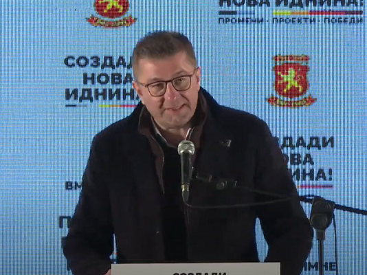 ОЧАЕН И ГУБИТНИЧКИ ГОВОР НА МИЦКОСКИ ВО КР.ПАЛАНКА: Лидерот на ВМРО-ДПМНЕ си измислува причини за поразот кој му следува