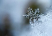Студено, облачно и врнежливо – на планините ќе вее снег
