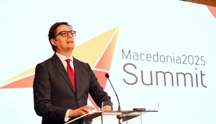 FOTO_M2025_Pretsedatel-Pendarovski-960x640