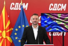И кој ја сака повеќе Македонија? Тие со рачиња во мед-ние водиме преговори со ЕУ