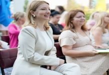 Менаџирањето на Данела: Kараш-врниш по Владата оти не ти ја плаќа струјата и – си крцкаш!