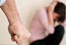 Притвор за скопјанецот кој со шлаканици, клоци и со мобилниот телефон ја тепаше експартнерката
