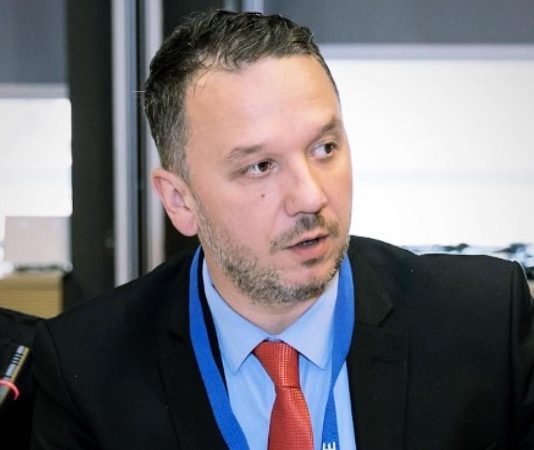 Огревното дрво поевтино од лани, парното не поскапува – ама никој да спомне