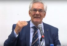 Трајко Славевски го брани Трамп