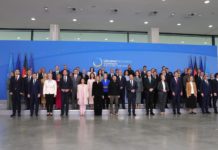 Гога во капут во јуни месец на меѓународна конференција, да се знае дека ја претставува СЕВЕРНА Македонија