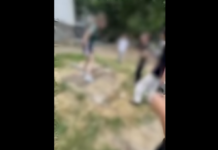 (Вознемирувачко) Малолетнички тепале девојче во Чаир, го снимиле нападот и го објавиле на социјалните мрежи