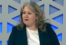 Петровска: Предлог Резолуцијата за црвените линии е подадена рака за иднината на државата