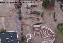 Апокалиптични сцени од поплавите во Бугарија: Водата ја однесе и четвртата жртва
