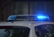 Филмска потера низ Тетово: По судир со „голф“, тетовец бегал од полицијата и се превртел со автомобилот