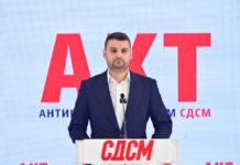 Димитријевиќ: Банкарот на Вучиќ стана банкар на Мицкоски