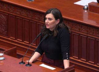 Зајкова: Доста со „шурење” на граѓаните – во државава мора да има социјална одговорност
